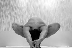 naked-yoga2